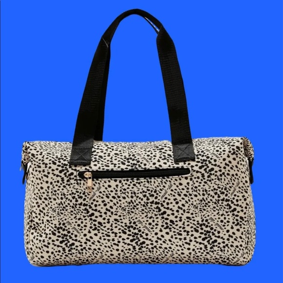 Mali & Lili Weekender Bag in Cream NWT MSRP $128 - Picture 2 of 12